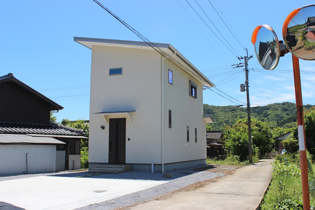 自然素材で家を建てる大分の工務店・もくせい工舎の家・豊前市・外観