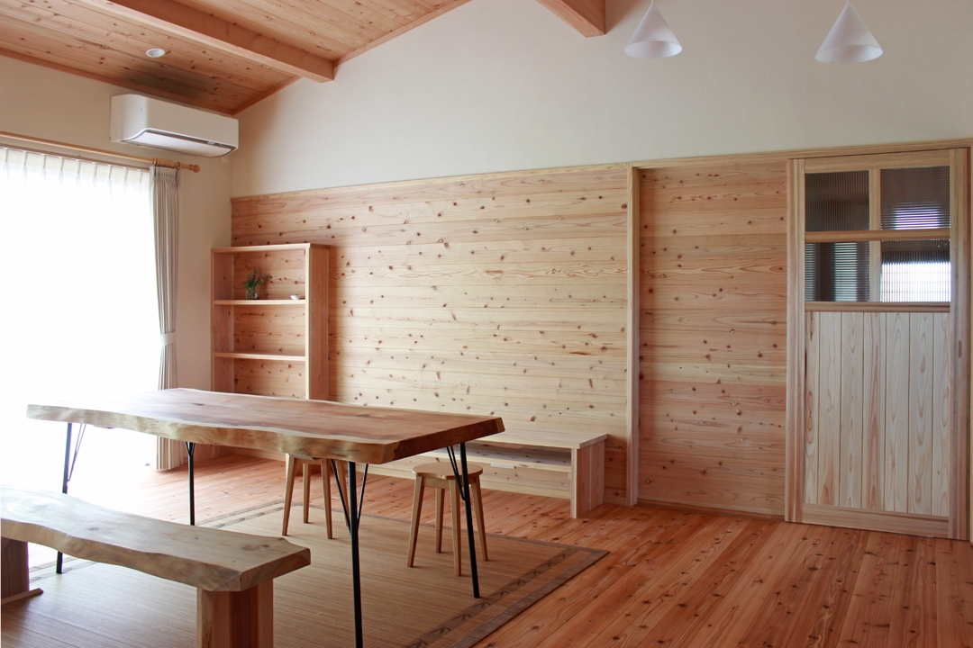 大分で建てる自然素材の家・もくせい工舎施工事例・宇佐市・リビング